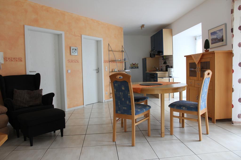 Cafe Klering Apartment Briedern Екстериор снимка